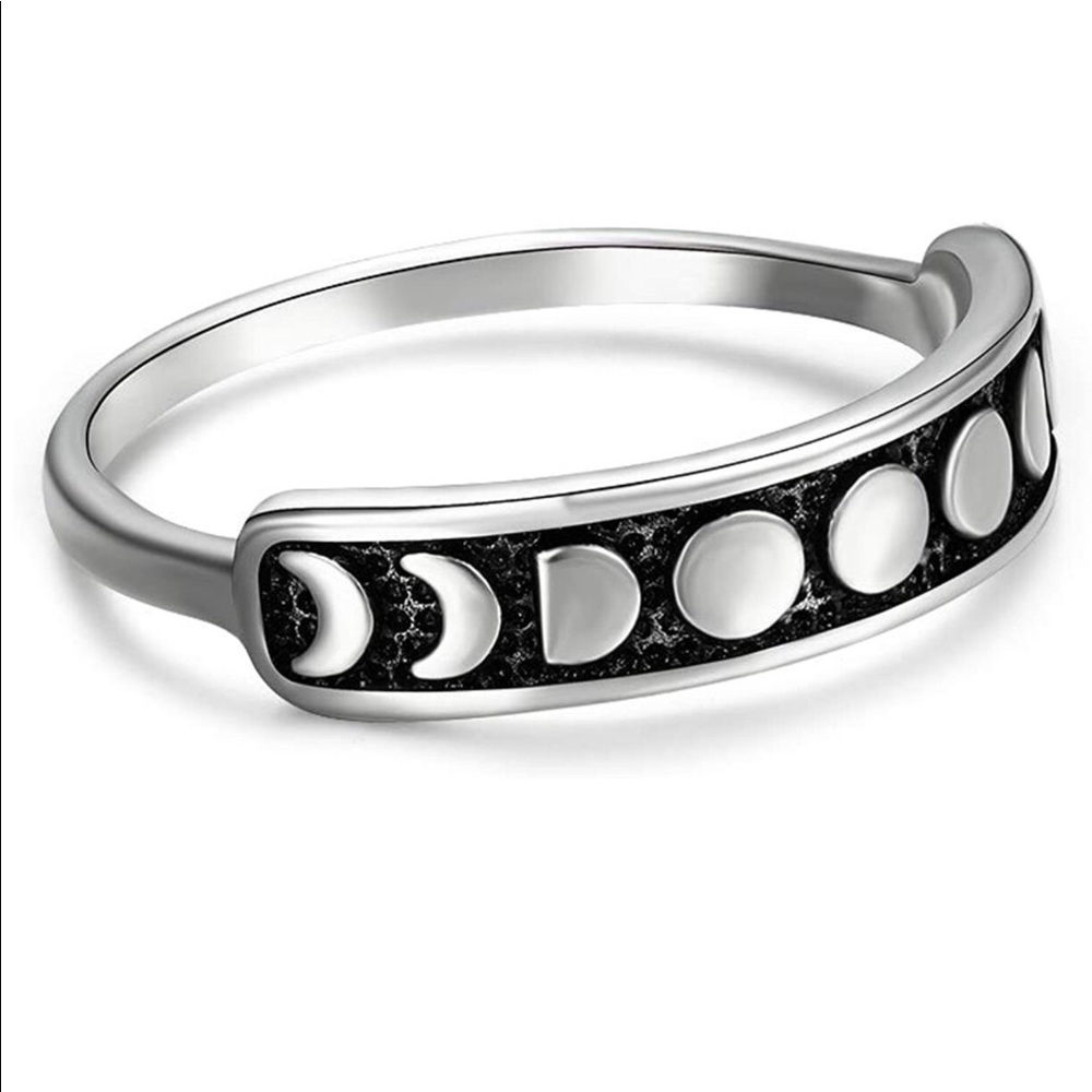 .925 Sterling Silver Minimalist Ring size 8